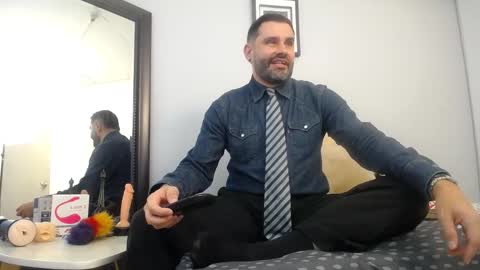  JONAS BEARD  online show from 11/11/25, 05:02