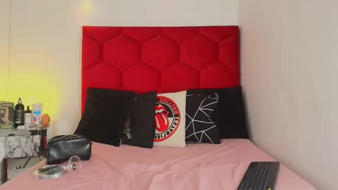 Jonas  online show from 02/19/25, 01:06