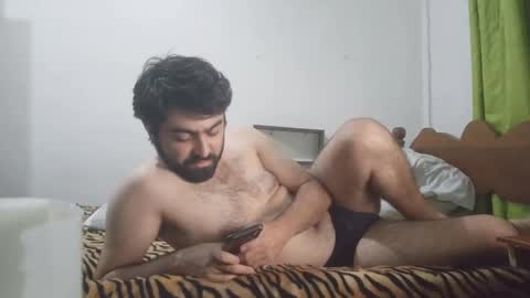 Snapshot of jonasf2525 chatting on 02/15/26, 05:15 jonasf2525 online show from 02/15/26, 05:15