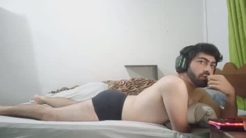 Snapshot of jonasf2525 chatting on 02/24/26, 03:59 jonasf2525 online show from 02/24/26, 03:59