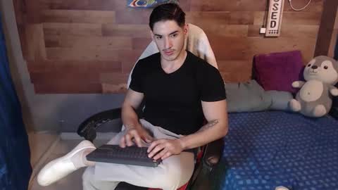 jonathancast08 online show from 12/16/25, 10:15