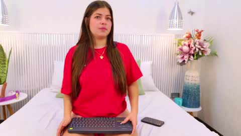 melani gomez online show from 05/04/26, 12:12