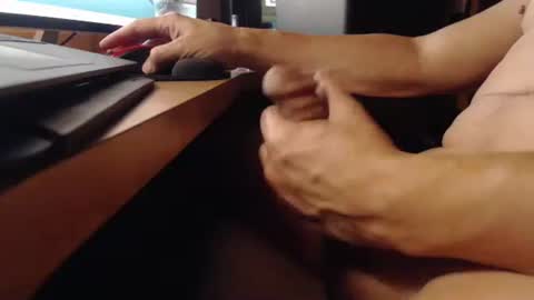 Snapshot of jonftl chatting on 11/29/25, 04:15 Jon in Florida online show from 11/29/25, 04:15