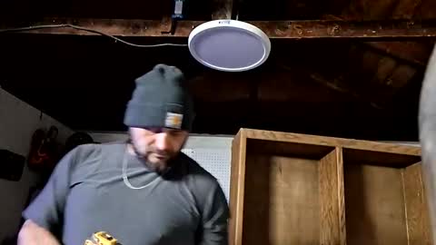 jonhenry247937876 online show from 04/22/26, 05:10