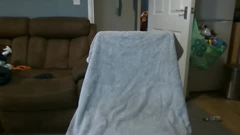 Snapshot of jonlow1 chatting on 03/04/25, 07:51 jonlow1 online show from 03/04/25, 07:51