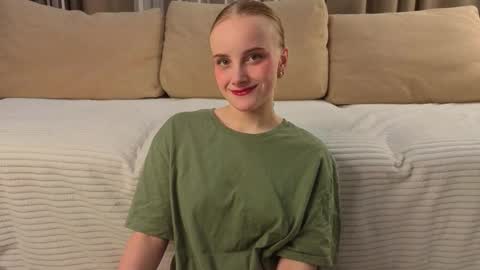 Snapshot of jonnienita chatting on 03/01/26, 11:12 Alice online show from 03/01/26, 11:12