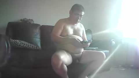 Snapshot of jonny4u_xxx chatting on 06/09/26, 11:11 John online show from 06/09/26, 11:11