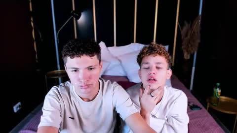 Snapshot of jonny_dark chatting on 10/08/25, 11:08 Jonny online show from 10/08/25, 11:08