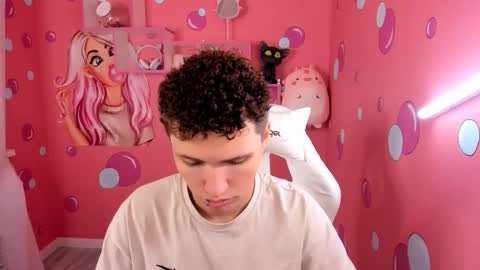 Snapshot of jonny_dark chatting on 10/12/25, 10:47 Jonny online show from 10/12/25, 10:47