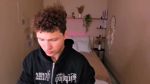 Snapshot of jonny_dark chatting on 10/21/25, 10:27 Jonny online show from 10/21/25, 10:27