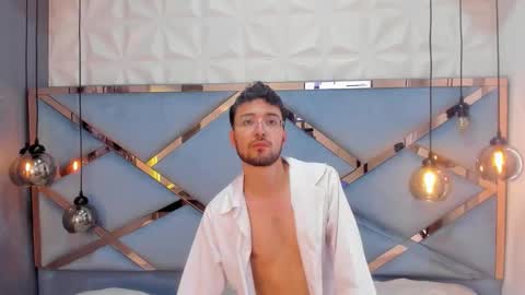 JonnyGreey online show from 11/22/25, 07:24