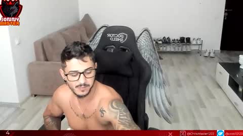 Snapshot of jonnyporn1 chatting on 09/19/25, 09:32 jonnyporn1 online show from 09/19/25, 09:32