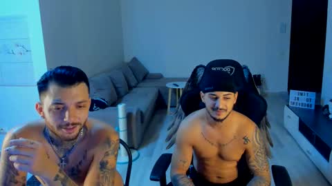 jonnyporn1 online show from 11/12/25, 10:52