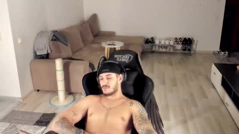 jonnyporn1 online show from 01/09/26, 12:46