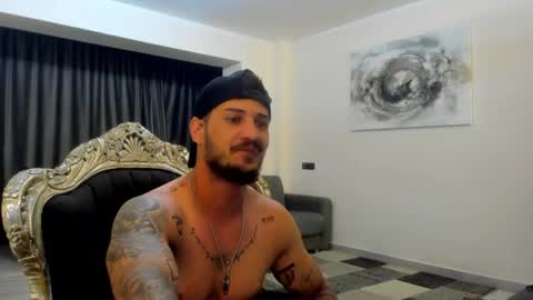 Snapshot of jonnyporn1 chatting on 06/13/26, 09:35 jonnyporn1 online show from 06/13/26, 09:35
