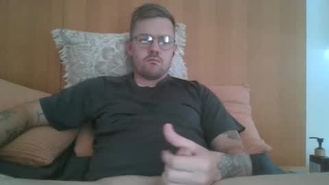 jonoy1995 online show from 02/25/25, 04:03