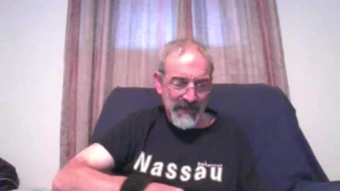 Snapshot of jony_five chatting on 12/18/24, 05:10 Jon online show from 12/18/24, 05:10