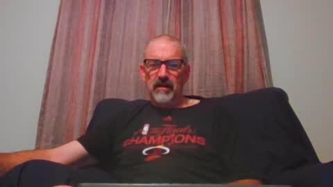 Snapshot of jony_five chatting on 09/13/25, 10:42 Jon online show from 09/13/25, 10:42