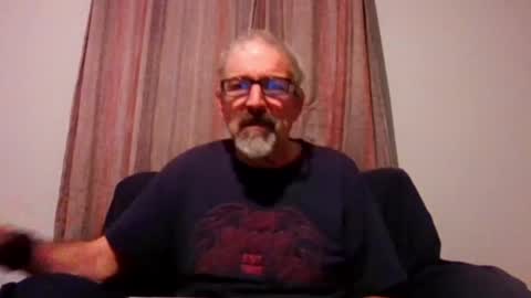 Snapshot of jony_five chatting on 10/18/25, 11:27 Jon online show from 10/18/25, 11:27