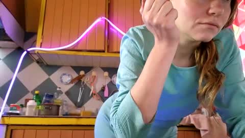 Jony Marta GMT 2000-0100 every day online show from 11/08/25, 03:01