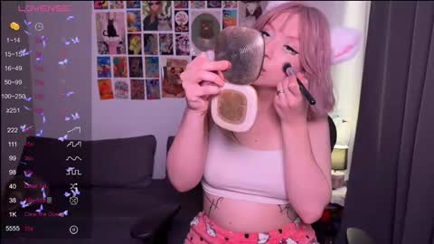 Snapshot of jooycetreier chatting on 09/12/25, 08:58 Joyce online show from 09/12/25, 08:58