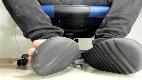 jordan33blake online show from 11/17/25, 01:00