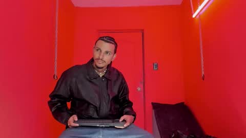 Snapshot of jordan_love7 chatting on 02/13/26, 01:07 jordan online show from 02/13/26, 01:07