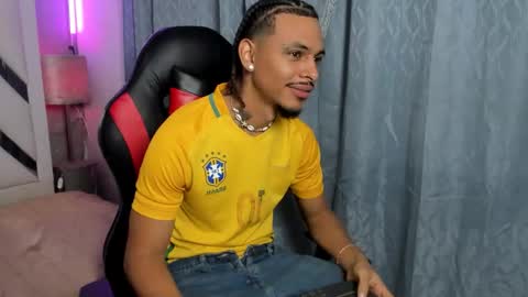 Snapshot of jordan_love7 chatting on 02/19/26, 12:45 jordan online show from 02/19/26, 12:45