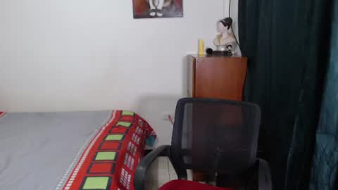 Snapshot of jordan_smitths chatting on 06/12/26, 01:04 jordan_smitths online show from 06/12/26, 01:04