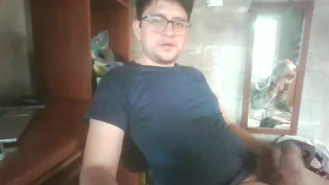 Snapshot of jorgefire0001 chatting on 11/26/25, 07:37 jorgefire0001 online show from 11/26/25, 07:37