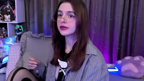 Rose online show from 11/16/25, 05:07