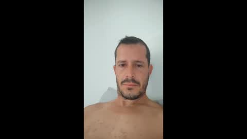 Snapshot of jose_985 chatting on 04/19/26, 08:46 jose_985 online show from 04/19/26, 08:46