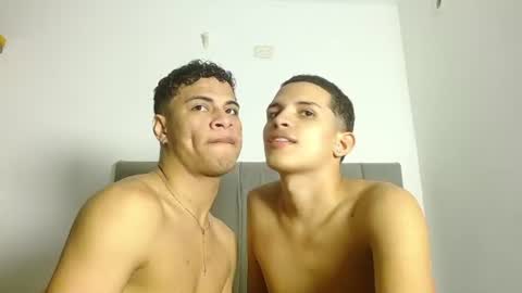 JOSE AND DANIEL online show from 07/05/26, 04:52