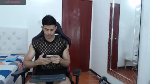jose_rumbero91 online show from 02/24/25, 12:05
