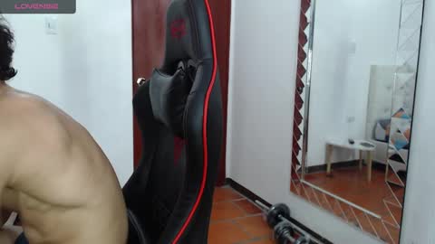 jose_rumbero91 online show from 02/27/25, 05:15