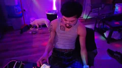 Josef online show from 04/20/26, 04:37