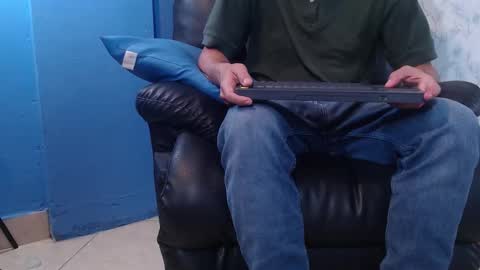 Snapshot of josehp_hawk chatting on 03/12/26, 12:17 Joseph online show from 03/12/26, 12:17