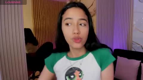 Snapshot of joselyn_tay chatting on 06/17/26, 12:07 Joselyn online show from 06/17/26, 12:07