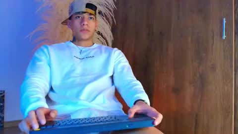 Josep online show from 10/26/25, 07:42