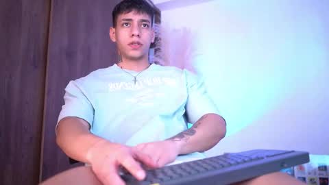 Josep online show from 12/21/25, 07:32