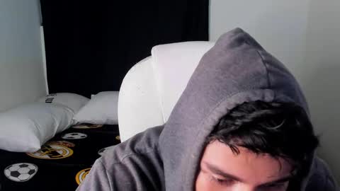 Snapshot of joshmiller_ chatting on 12/11/24, 11:21 Josh online show from 12/11/24, 11:21