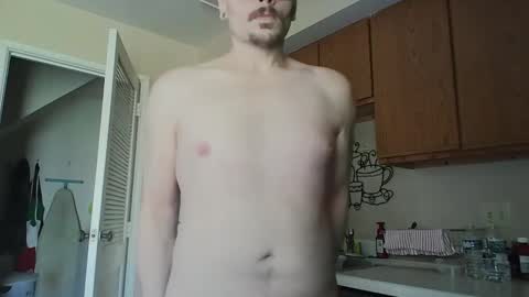 Snapshot of joshuakistler840 chatting on 05/27/26, 03:31 kizzleJay online show from 05/27/26, 03:31