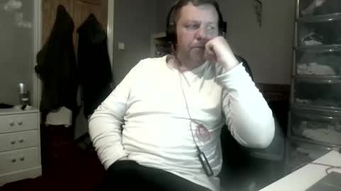 Snapshot of joshuaterrence chatting on 04/29/26, 08:40 joshuaterrence online show from 04/29/26, 08:40