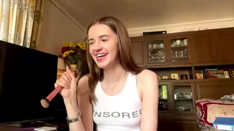 Snapshot of josiedeibel chatting on 07/20/26, 09:12 Luna online show from 07/20/26, 09:12