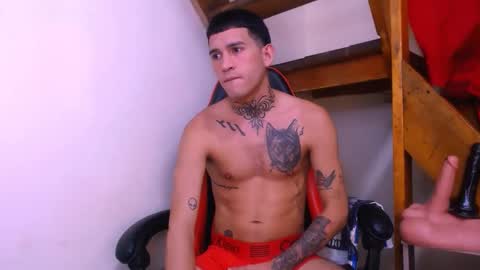 Snapshot of josue_linares chatting on 04/24/26, 07:00 josue_linares online show from 04/24/26, 07:00