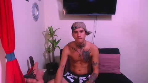 Snapshot of josue_linares chatting on 05/17/26, 01:47 josue_linares online show from 05/17/26, 01:47