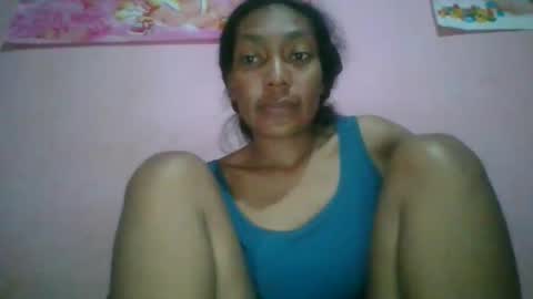 Snapshot of josy918592 chatting on 04/15/26, 08:32 josy918592 online show from 04/15/26, 08:32