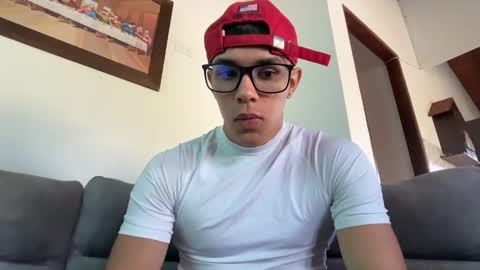 Im Jouliano online show from 11/14/25, 08:40