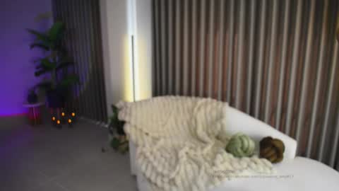 Snapshot of jovanna_smyth chatting on 09/16/25, 07:37 Jov online show from 09/16/25, 07:37