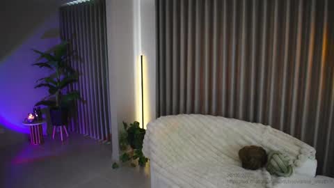 Snapshot of jovanna_smyth chatting on 09/26/25, 08:02 Jov online show from 09/26/25, 08:02